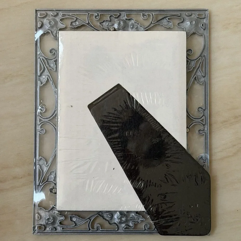 Heirloom 5x7 Victorian Floral Metal Photo Frame Silver Purple Green Vine Sealed